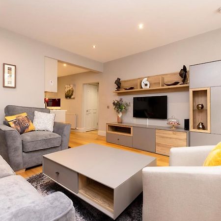 Joivy Splendid Flat Near Edinburgh Castleアパートメント エクステリア 写真