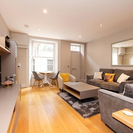 Joivy Splendid Flat Near Edinburgh Castleアパートメント エクステリア 写真